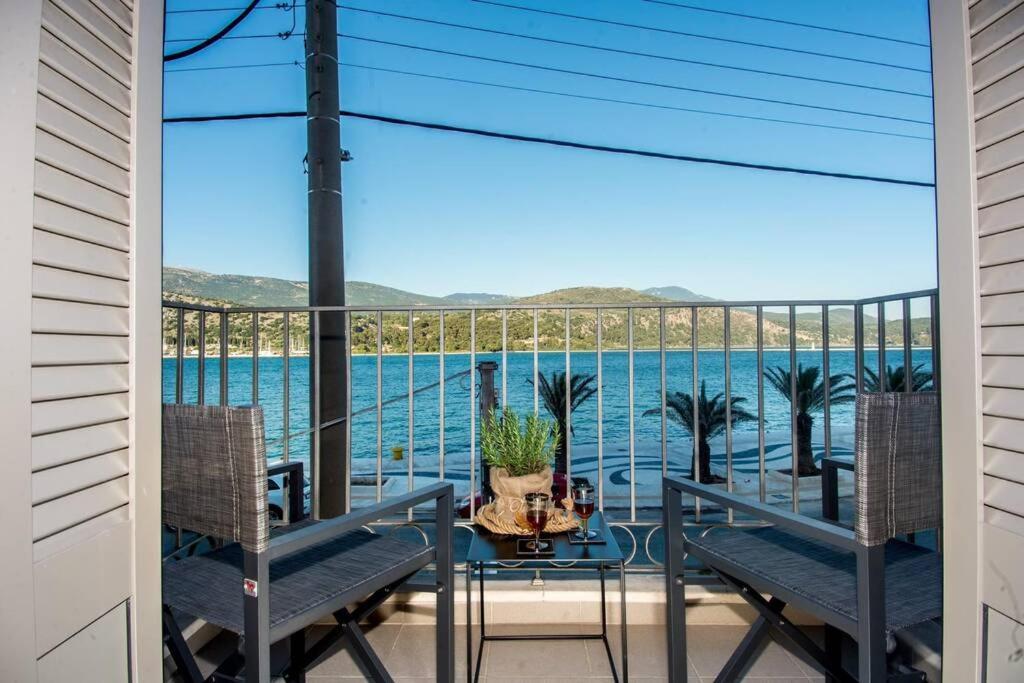 A & B Minimal Suite With Sea View In Argostoli Exterior foto