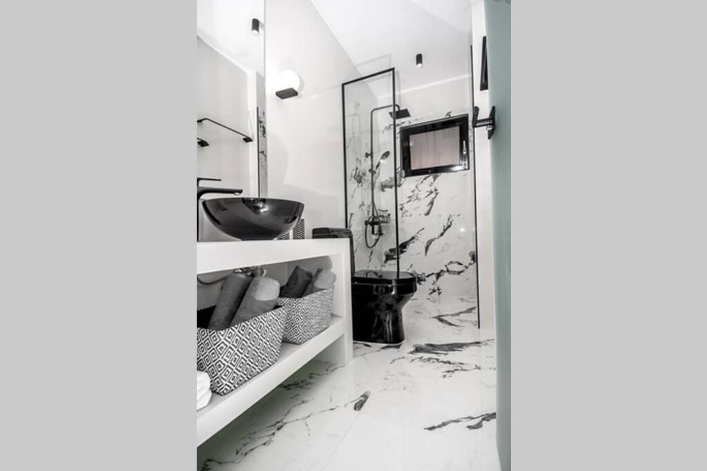 A & B Minimal Suite With Sea View In Argostoli Exterior foto