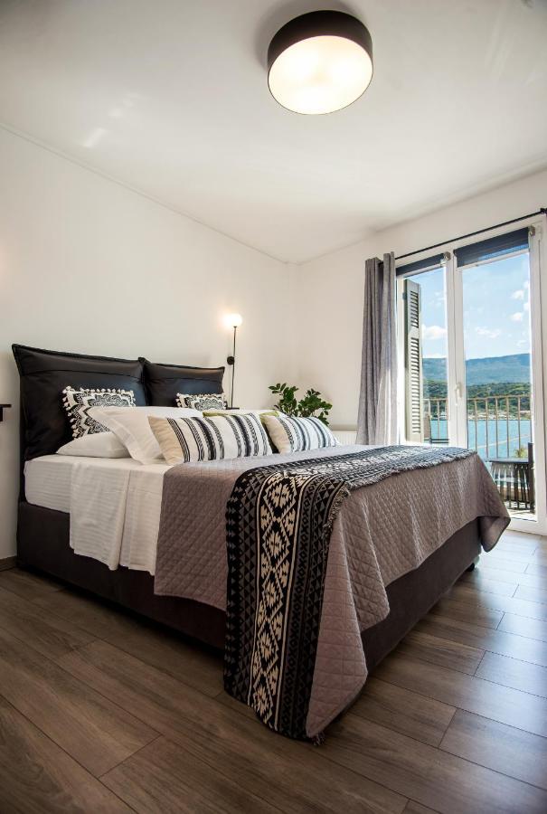 A & B Minimal Suite With Sea View In Argostoli Exterior foto